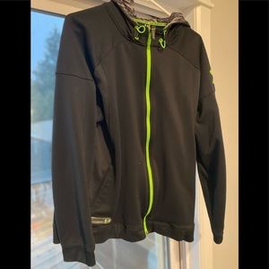 XL Men’s under armour hoodie, great condition.